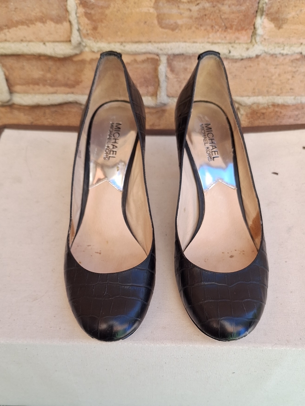MICHAEL Michael KORS Leather Heels In Black - Picture 3 of 10